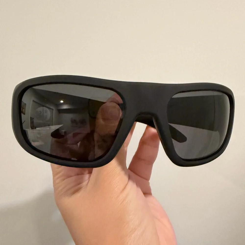 Smart Glasses, UV Protection and Voice Control